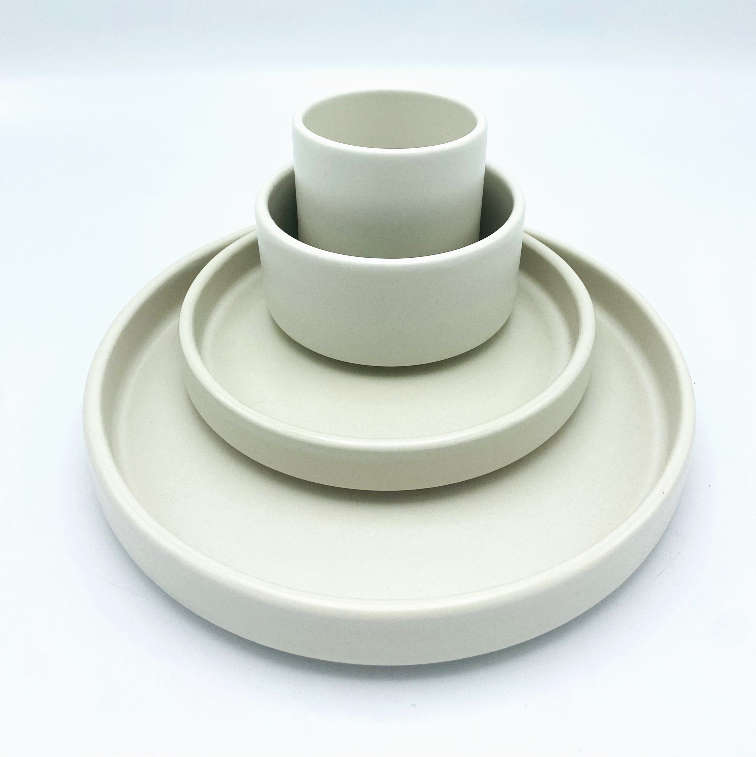 American Modern Dinnerware Set - 16 piece - Matte White