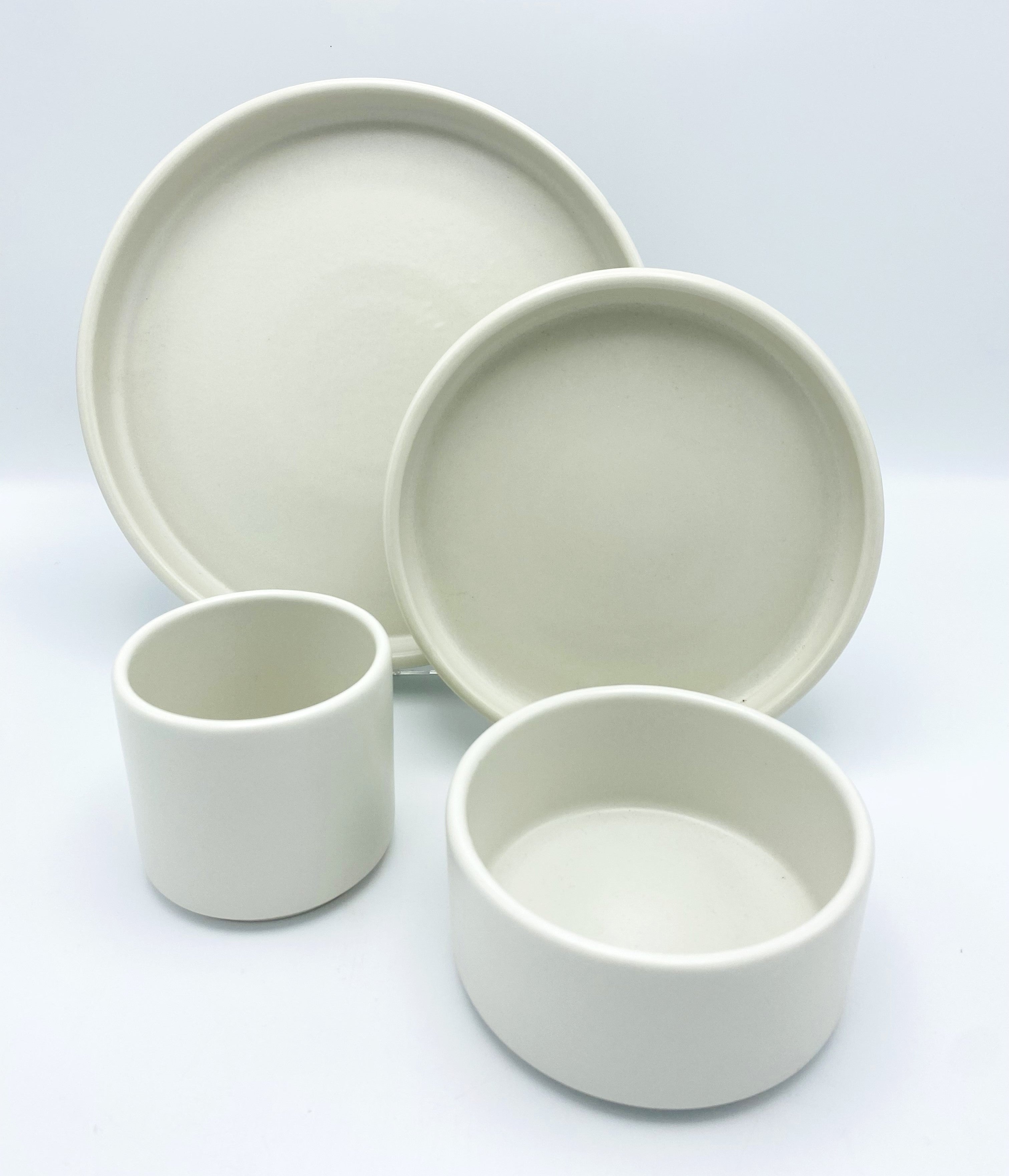American Modern Dinnerware Set - 16 piece - Matte White