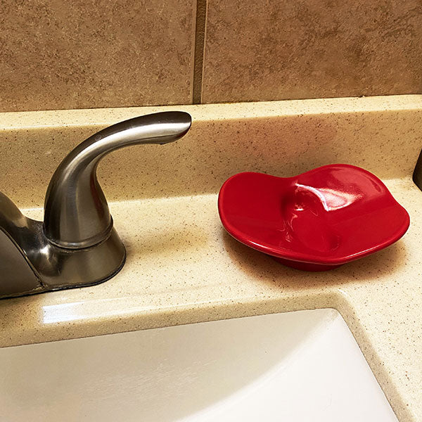 Valentine Soap Bar Lounge - Red
