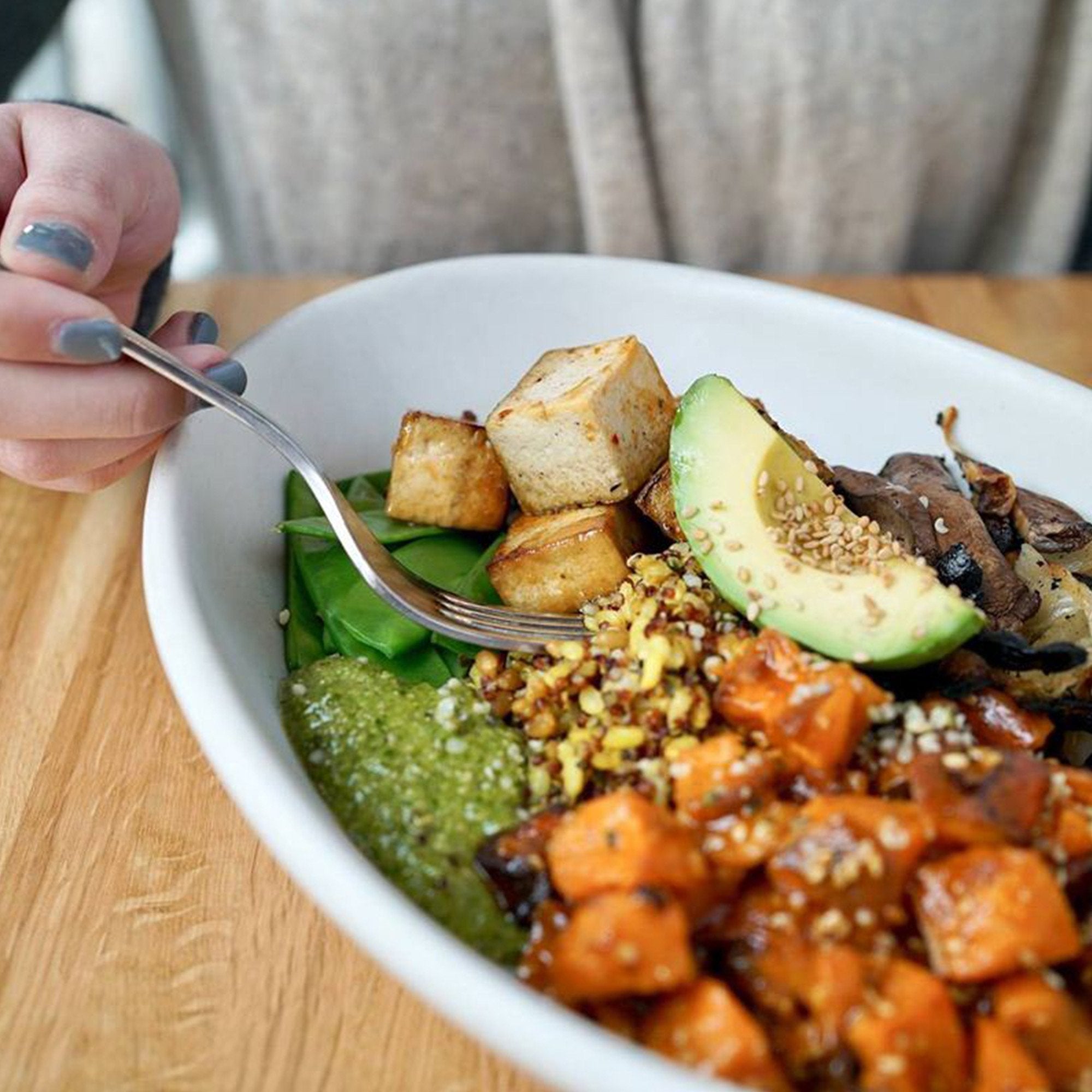 Studio Coupe Oval Serving Bowl, Large | Matte White