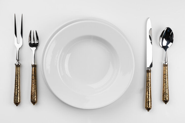 What Is the Difference Between Flatware and Dinnerware?