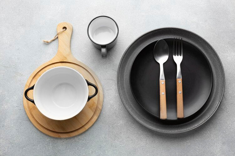 Are Dinnerware and Tableware the Same?