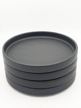 Load image into Gallery viewer, American Modern Dinner Plate – Set of 4 – Matte Black
